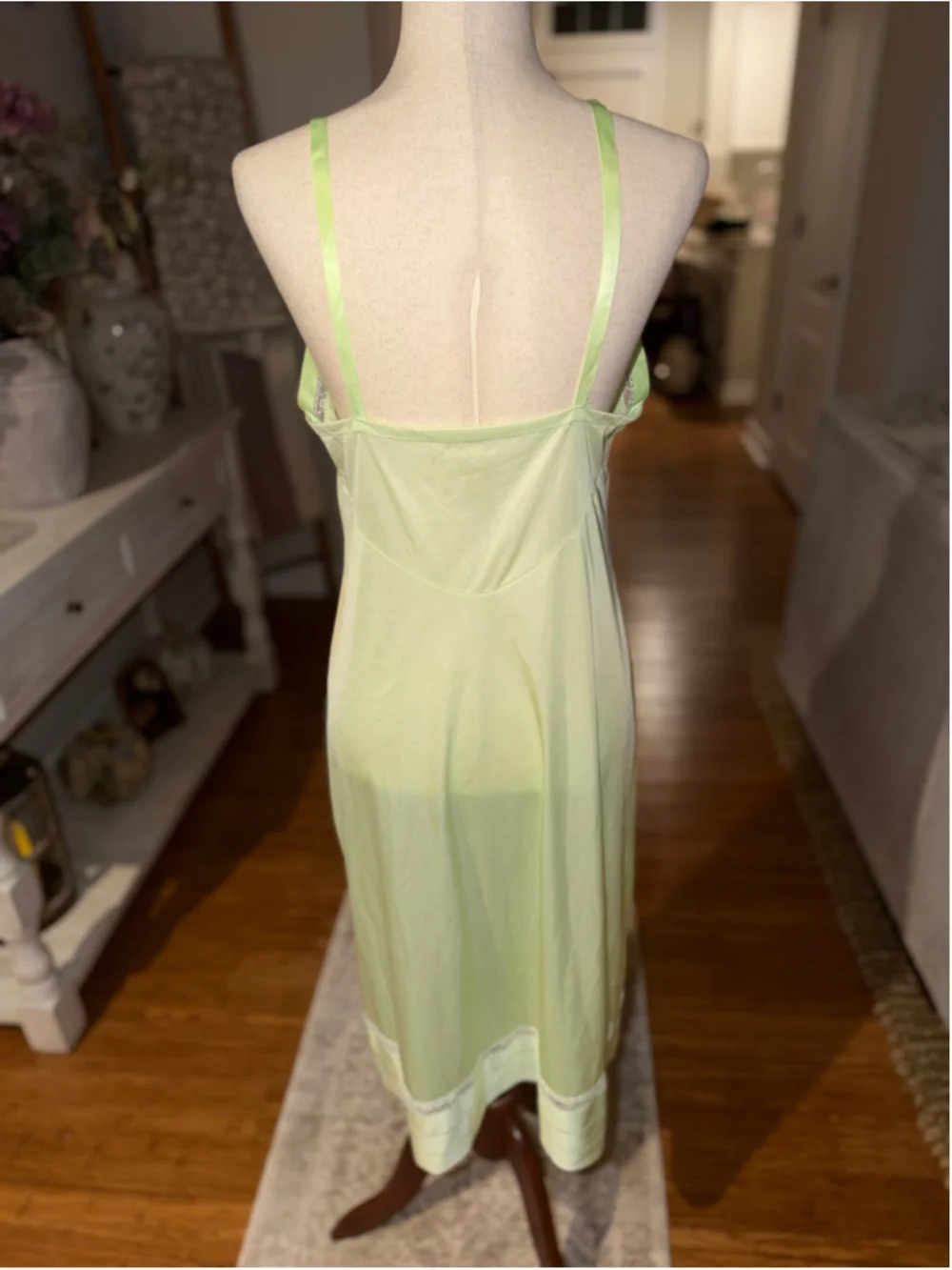 Lorraine Vintage Chemise Slip Size M Green
